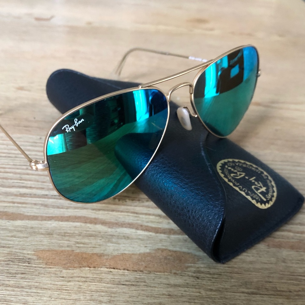 LIKE NEW Ray-Ban Green Flash Gold Frame Aviator